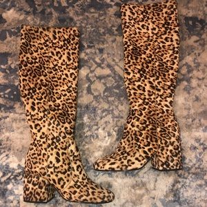 LEOPARD TALL BOOTS!!!! NEVER WORN